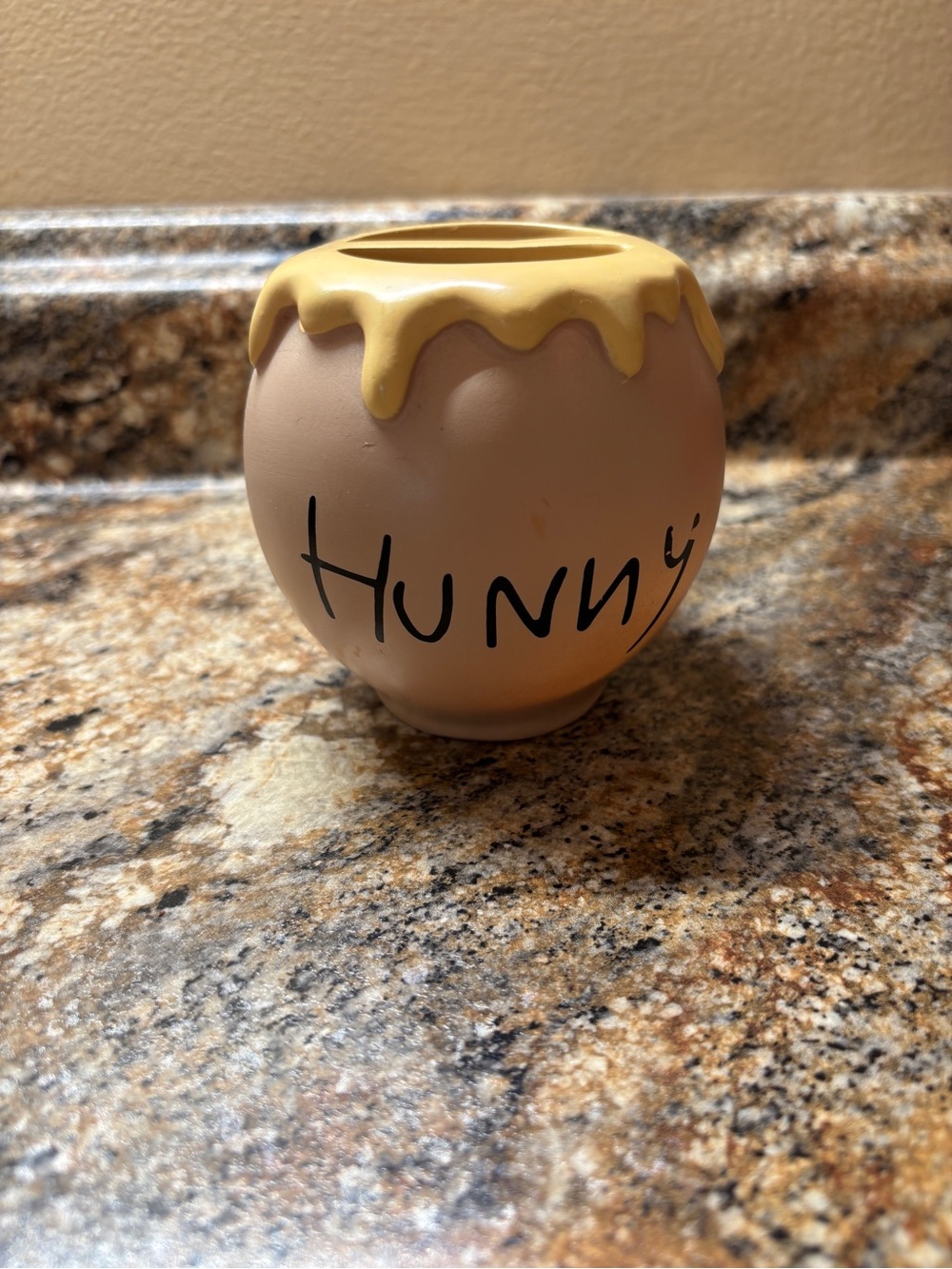 Disney's Winne the Pooh Honey Pot Toothbrush Holder